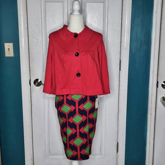 Festive Lularoe Cassie Skirt Small Red Green navy NWT - Picture 11 of 14